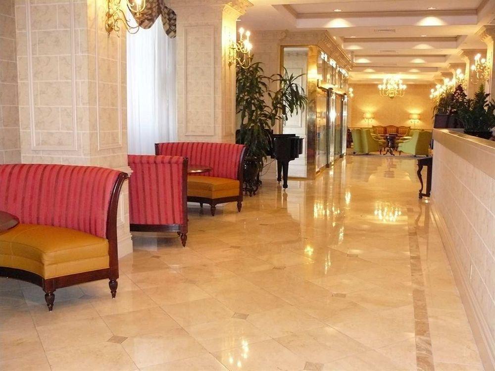 Hilton Jackson Hotel Interior photo